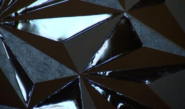 "Black is light" : Jean-Pierre Craninx expose à la galerie Evazio