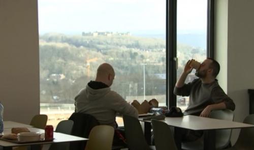 À table au restaurant du CHC MontLégia !