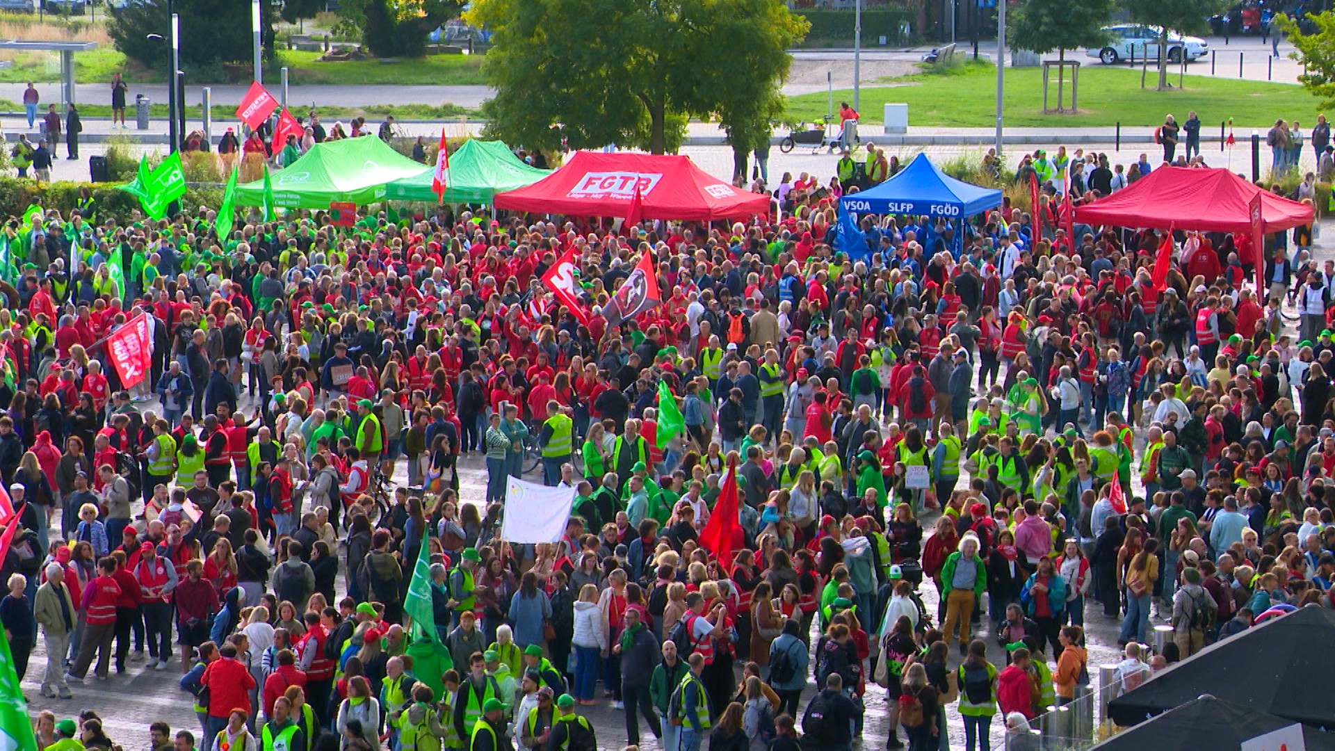 Enseignants : Recours devant la Cour constitutionnelle