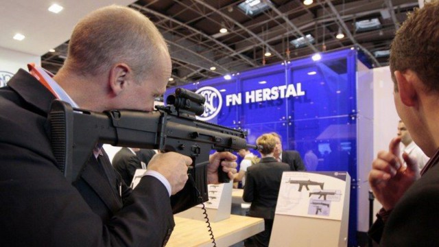 Nouveau record de vente d'armes wallonnes à l'Arabie saoudite en 2015