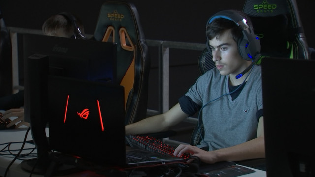 Un premier stage de e-sport en Cité ardente