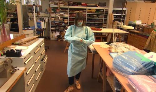 Les couturières du théâtre de Liège au secours du CHU