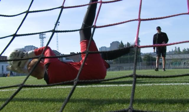 Quand Buffon et Courtois répondent aux défis d'un jeune gardien sérésien