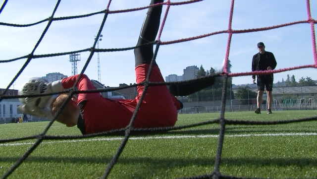 Quand Buffon et Courtois répondent aux défis d'un jeune gardien sérésien