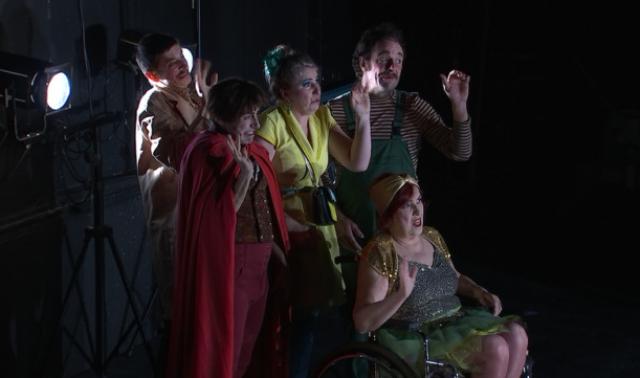 Backstage, une comédie burlesque sur l’envers du décor