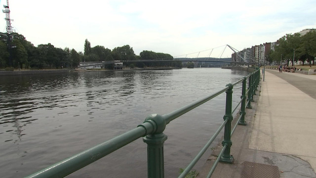 La Meuse est encore loin d'être un lieu de baignade