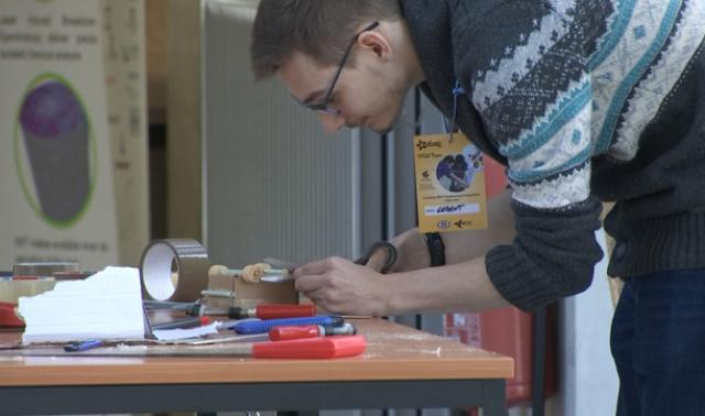 Concevoir et construire un prototype, un défi pour étudiants ingénieurs