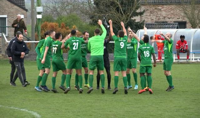 D2 ACFF : Warnant dribble Solières à domicile et au classement