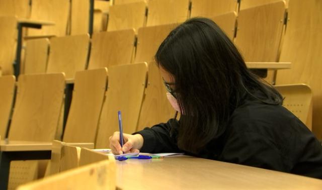 Examens et quarantaine : quelle gestion dans les hautes écoles liégeoises ?
