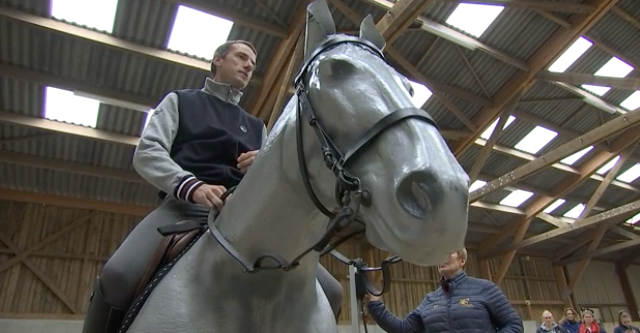 Grégory Wathelet, le champion sur un cheval mécanique