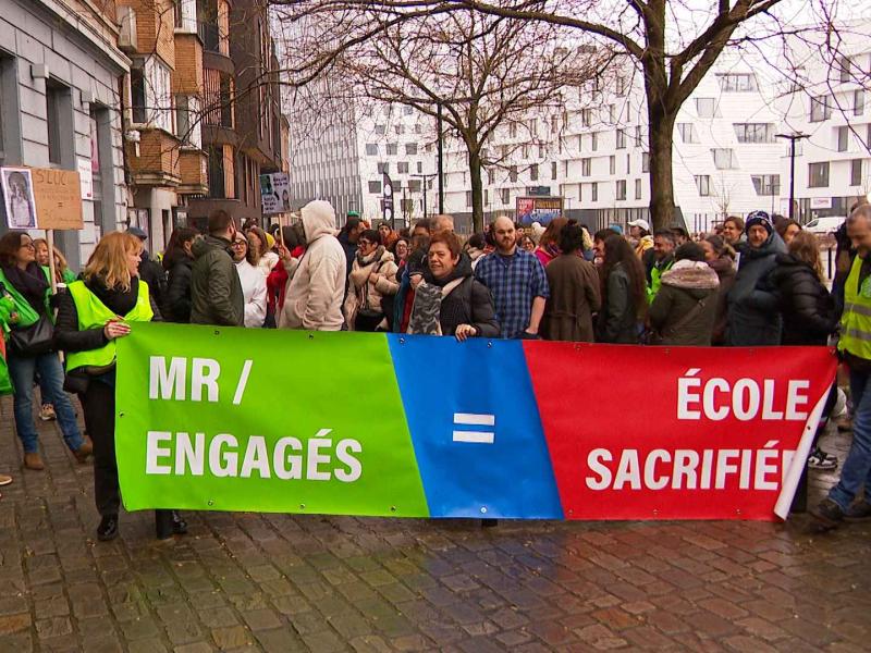 Grogne du monde enseignant: une semaine d'actions tournantes du 7 au 11 avril prochains