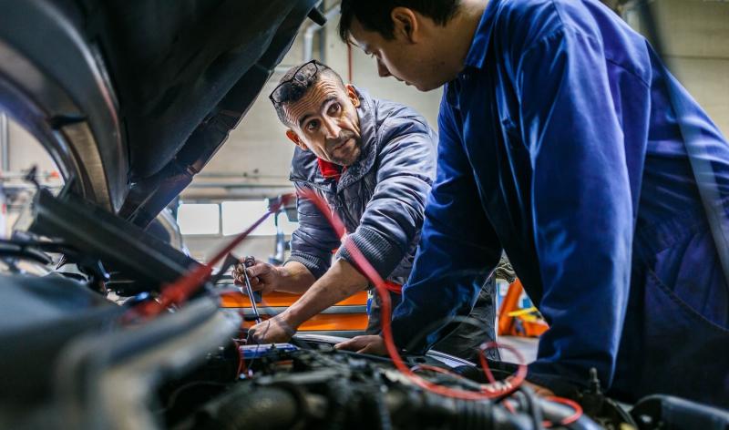 Se former comme mécanicien d’un marque automobile allemande bien connue