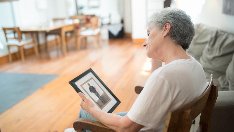 Recherche ULiège : le sommeil comme marqueur précoce d'Alzheimer ?