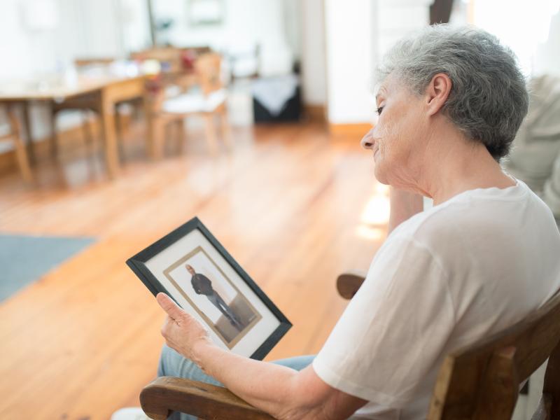 Recherche ULiège : le sommeil comme marqueur précoce d'Alzheimer ?