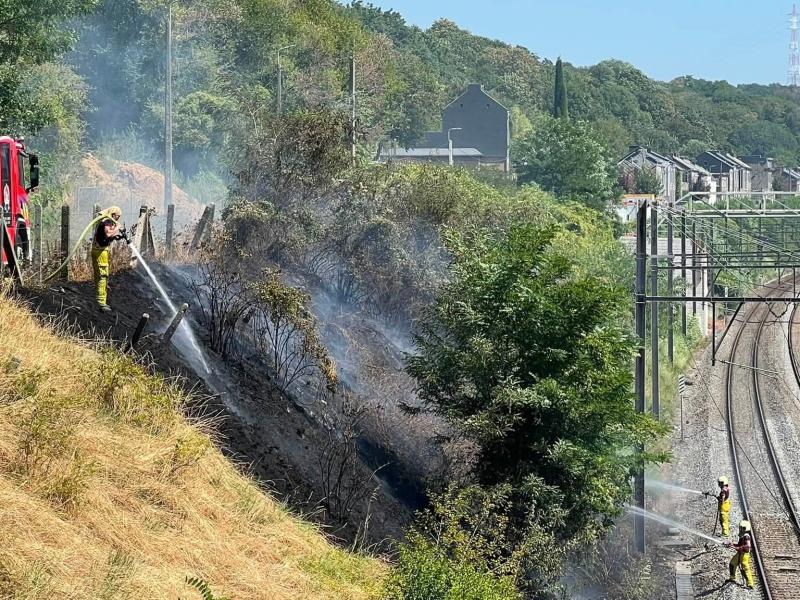 Engis : incendie d'un espace boisé