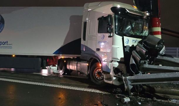 Accident impliquant un camion sur l'A602 en direction des Ardennes
