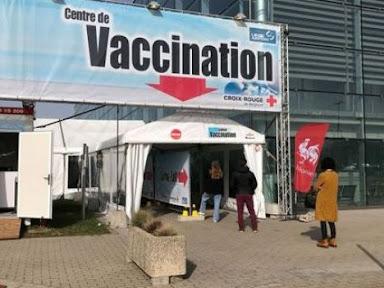 Bierset : le centre de vaccination et de testing endommagé par le vent