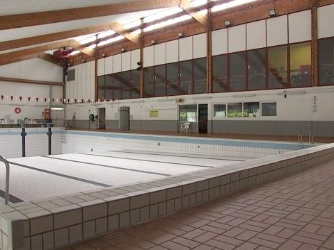 Wanze : Un espace de travail à la piscine pour les étudiants 