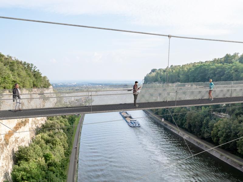 Construction de la plus haute passerelle de Belgique