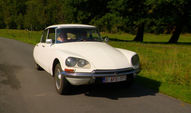 La Citroën DS fête ses 70 ans à Esneux