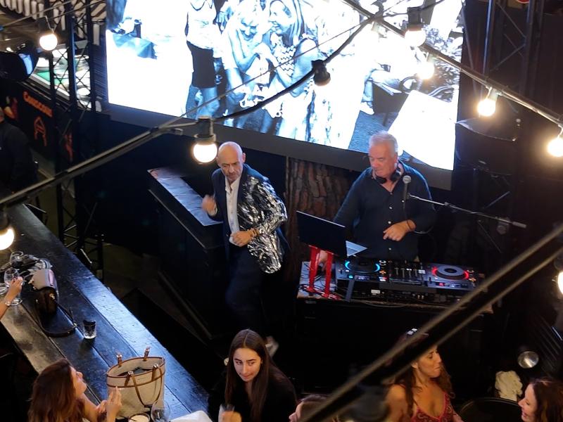 Un liégeois fait danser Saint-Tropez