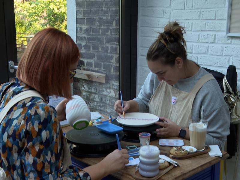Biscuit Café: un café céramique a ouvert ses portes à Liège