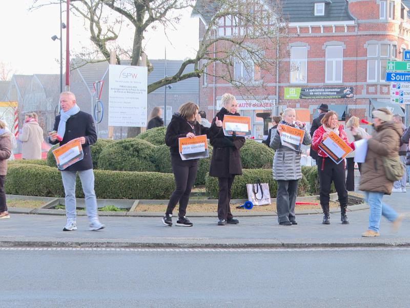 Fléron: les commerçants de l'Avenue des Martyrs manifestent