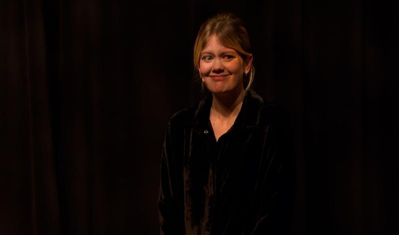 "Salon Saphir", une création de Madeleine Baudot et Elise Ancion au Théâtre de Liège