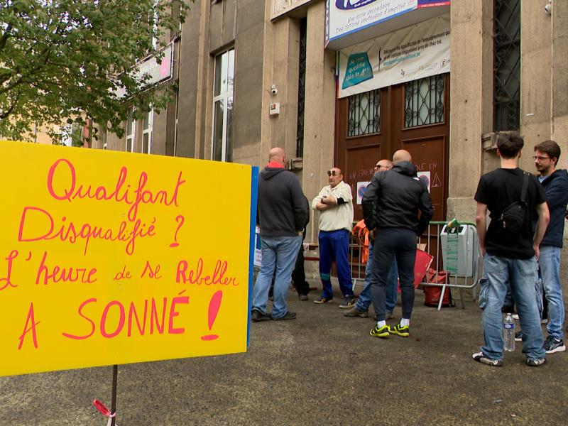 A l'école Léon Mignon, la grève est une question de survie