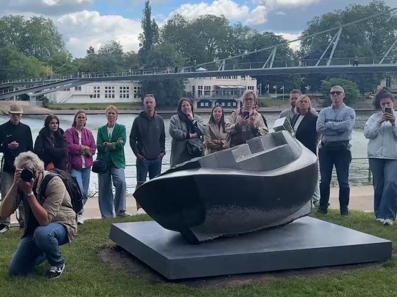 Une étonnante barque inaugurée en bord de Meuse