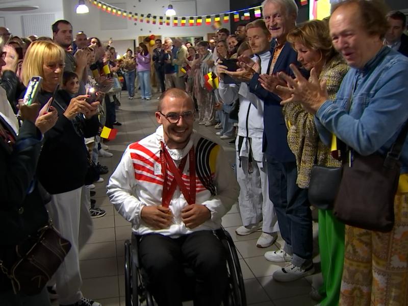 L'athlète paralympique Maxime Carabin mis à l'honneur dans sa commune de Soumagne