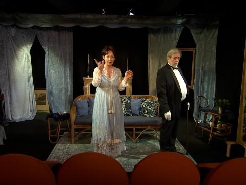 "Fin de service" un huis clos drôle et cruel au Théâtre de l'Etuve