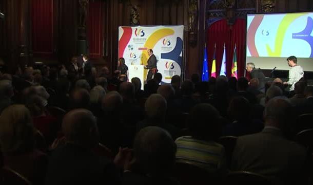 Fédération Wallonie-Bruxelles : "Tenir la barre"