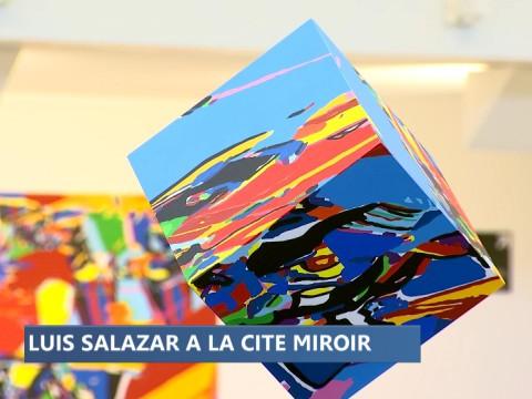Cité Miroir : des enfants visitent l'expo de Luis Salazar en sa compagnie