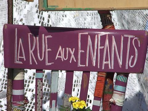 En Neuvice : la rue offerte aux familles et aux enfants 