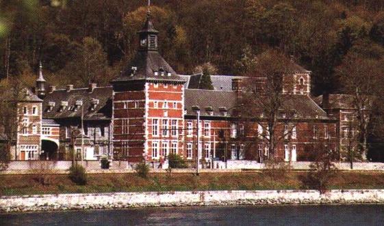 Amay : incendie à l'abbaye de Flône 
