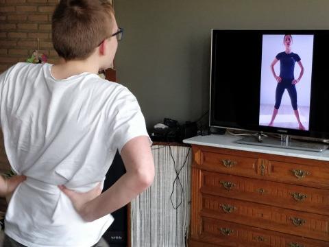 Cours de gym en ligne avec Madame Marie