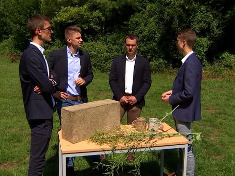 Des étudiants revalorisent de la paille de colza ! 