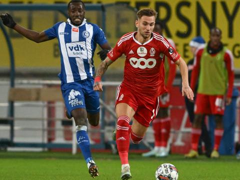 Mercato : l'attaquant roumain Denis Dragus quitte le Standard pour un prêt en Italie