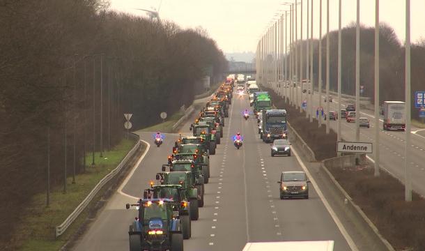 Retour à la normale à l'aéroport de Bierset après 4 heures de blocage par 200 tracteurs