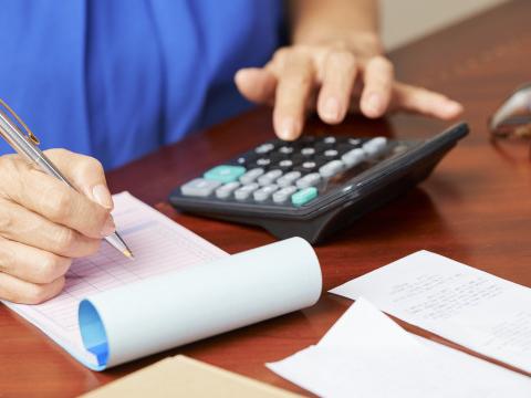 Trois Belges sur dix ont un revenu qui leur permet tout juste de boucler le mois