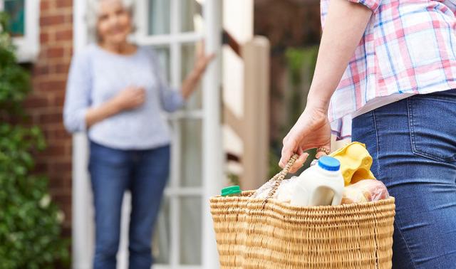 La ville de Liège fait les courses pour les seniors