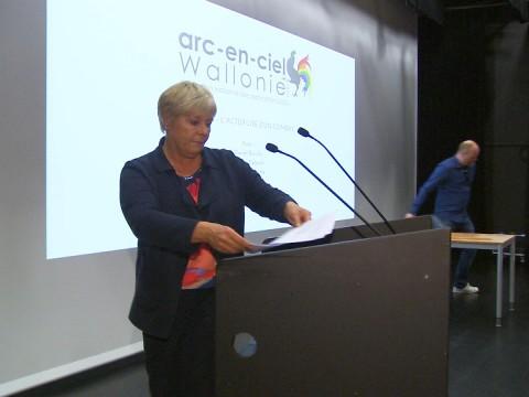 Arc-en-ciel : 10 ans d'action LGBT et un groupe d'action scolaire