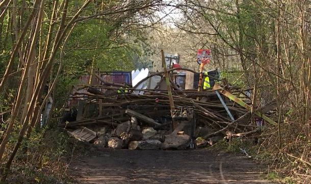 Barricades contre le projet Matexi à la Chartreuse