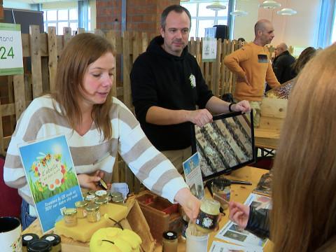 Beaucoup de monde au salon des métiers de l'alimentation durable