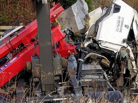 Berloz : un camion percuté par un train ! 
