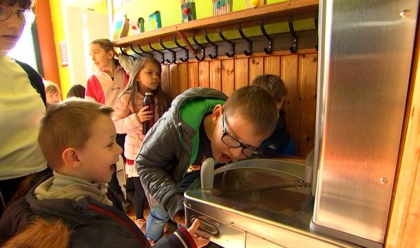 Boire de l'eau et manger sainement pour mieux apprendre 