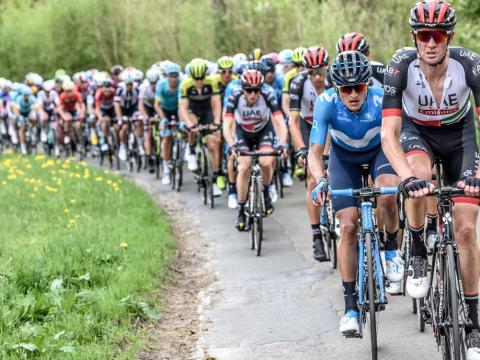 Cyclisme : l'arrivée de Liège-Bastogne-Liège boulevard d'Avroy