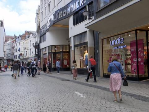 Début des soldes : des commerçants dans l'expectative et entre nombreux obstacles 