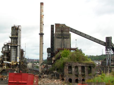 Déconstruction de l'ancienne cokerie d'Ougrée